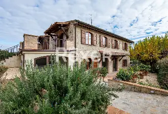 Rexer-San-Gimignano-Casale-ristrutturato-con-due-unit-abitative-fienile-e-parco-San-Gimignano-Altro