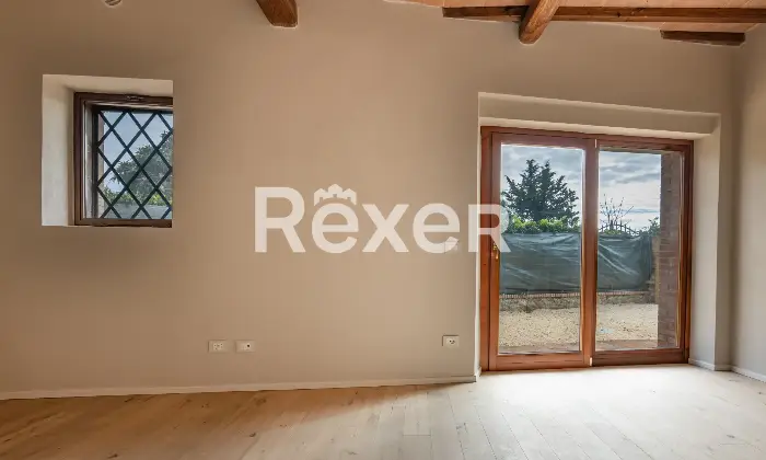 Rexer-San-Gimignano-Casale-ristrutturato-con-due-unit-abitative-fienile-e-parco-San-Gimignano-Altro