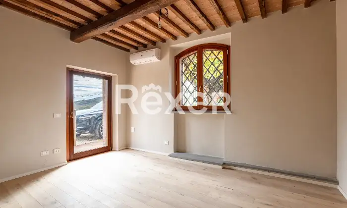 Rexer-San-Gimignano-Casale-ristrutturato-con-due-unit-abitative-fienile-e-parco-San-Gimignano-Altro