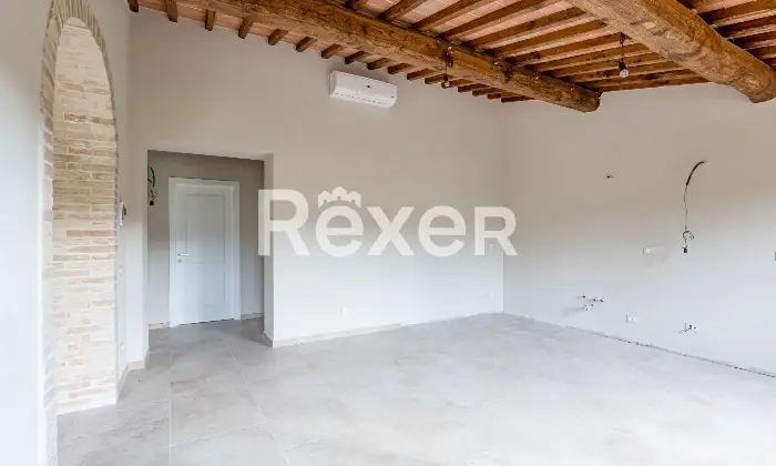 Rexer-San-Gimignano-Casale-ristrutturato-con-due-unit-abitative-fienile-e-parco-San-Gimignano-Altro