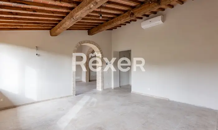 Rexer-San-Gimignano-Casale-ristrutturato-con-due-unit-abitative-fienile-e-parco-San-Gimignano-Altro