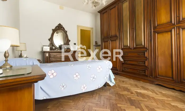 Rexer-Torino-Ampio-appartamento-con-box-auto-Altro