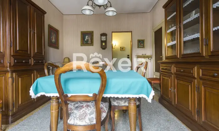 Rexer-Torino-Ampio-appartamento-con-box-auto-Altro