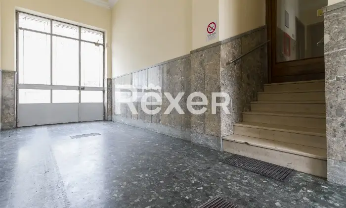 Rexer-Torino-Ampio-appartamento-con-box-auto-Altro