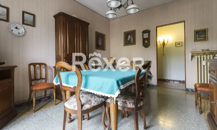 Rexer-Torino-Ampio-appartamento-con-box-auto-Altro