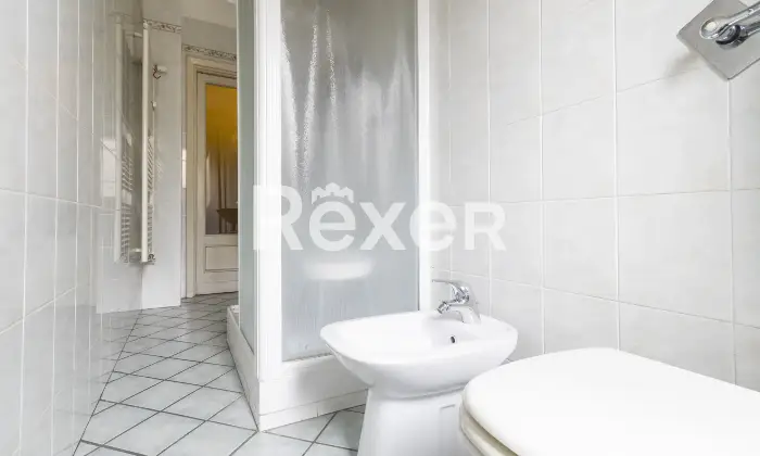 Rexer-Torino-Ampio-appartamento-con-box-auto-Altro