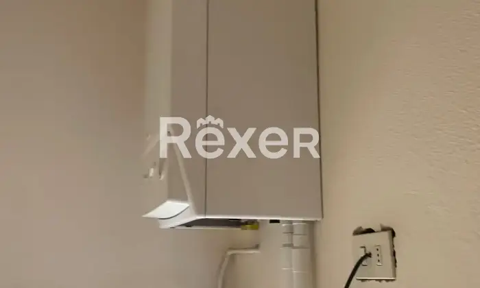 Rexer-Corezzo-Casa-Indipendente-con-Giardino-e-Ingressi-Autonomi-Spazi-Versatili-in-Zona-Tranquilla-Altro