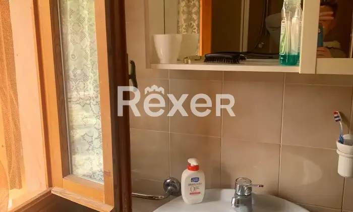 Rexer-Corezzo-Casa-Indipendente-con-Giardino-e-Ingressi-Autonomi-Spazi-Versatili-in-Zona-Tranquilla-Altro