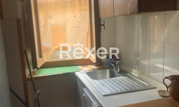 Rexer-Corezzo-Casa-Indipendente-con-Giardino-e-Ingressi-Autonomi-Spazi-Versatili-in-Zona-Tranquilla-Altro