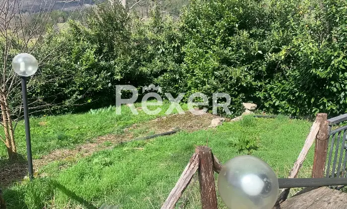 Rexer-Corezzo-Casa-Indipendente-con-Giardino-e-Ingressi-Autonomi-Spazi-Versatili-in-Zona-Tranquilla-Altro