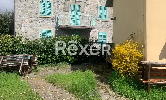 Rexer-Corezzo-Casa-Indipendente-con-Giardino-e-Ingressi-Autonomi-Spazi-Versatili-in-Zona-Tranquilla-Altro