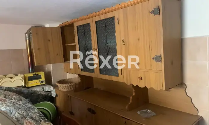 Rexer-Corezzo-Casa-Indipendente-con-Giardino-e-Ingressi-Autonomi-Spazi-Versatili-in-Zona-Tranquilla-Altro