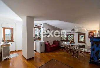 Rexer-Fiumicino-Tra-Pineta-e-Mare-aria-di-benessere-Sala