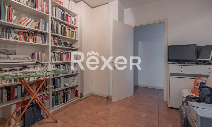 Rexer-Roma-Ampio-Quadrilocale-con-posto-auto-e-cantina-Altro