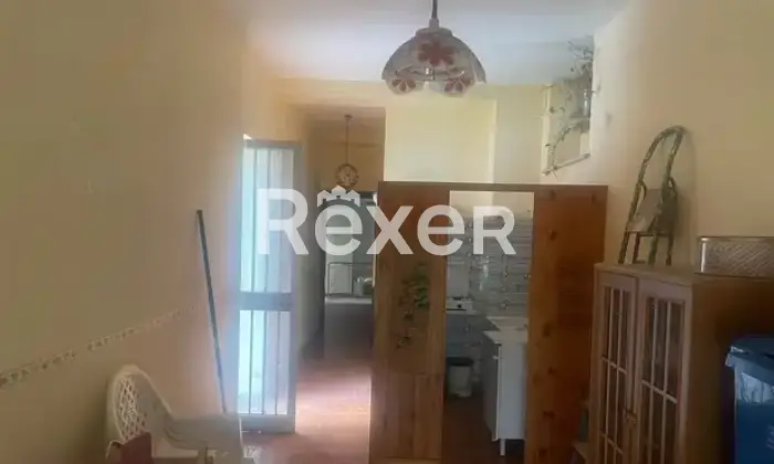 Rexer-Pizzoli-Villetta-con-tre-appartamenti-Altro