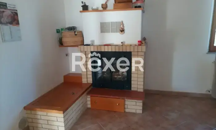 Rexer-Monte-Vidon-Corrado-Villa-panoramica-in-vendita-a-Monte-Vidon-Corrado-con-ettari-di-terreno-Altro