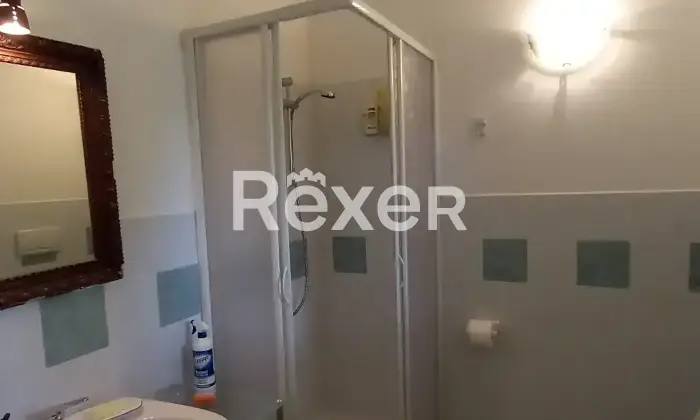 Rexer-Cagli-CASA-INDIPENDENTE-IN-VENDITA-IN-VIA-FLAMINIA-SUD-Bagno