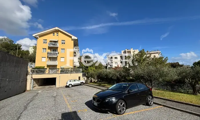 Rexer-Savona-Trilocale-con-cantina-e-posto-auto-privato-Altro