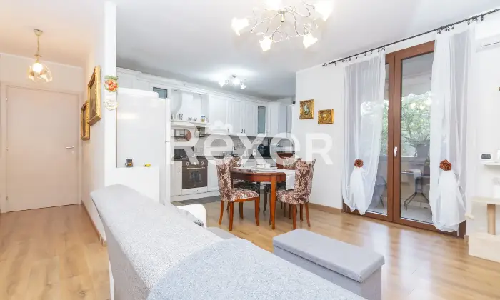 Rexer-Mezzago-Appartamento-con-cantine-e-box-Altro