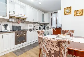 Rexer-Mezzago-Appartamento-con-cantine-e-box-Altro