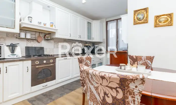 Rexer-Mezzago-Appartamento-con-cantine-e-box-Altro