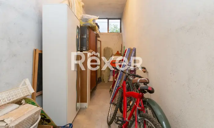 Rexer-Mezzago-Appartamento-con-cantine-e-box-Altro