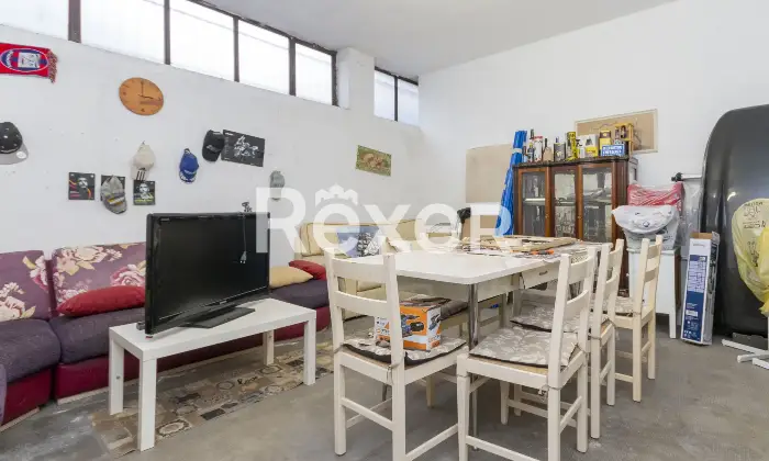 Rexer-Mezzago-Appartamento-con-cantine-e-box-Altro