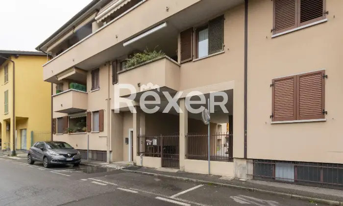 Rexer-Mezzago-Appartamento-con-cantine-e-box-Altro