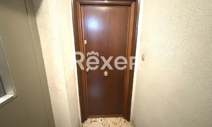 Rexer-Palermo-Appartamento-luminoso-in-zona-centrale-con-balcone-Altro