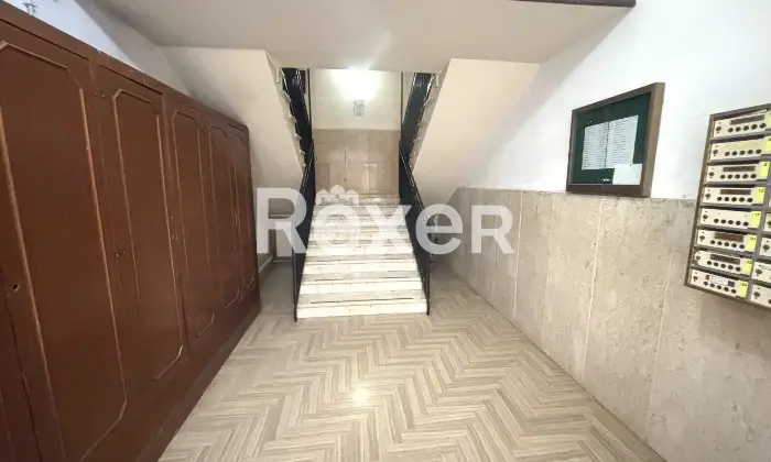 Rexer-Palermo-Appartamento-luminoso-in-zona-centrale-con-balcone-Altro