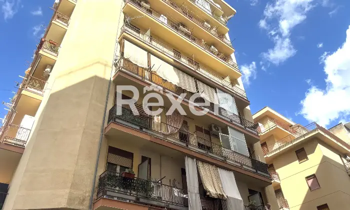 Rexer-Palermo-Appartamento-luminoso-in-zona-centrale-con-balcone-Altro