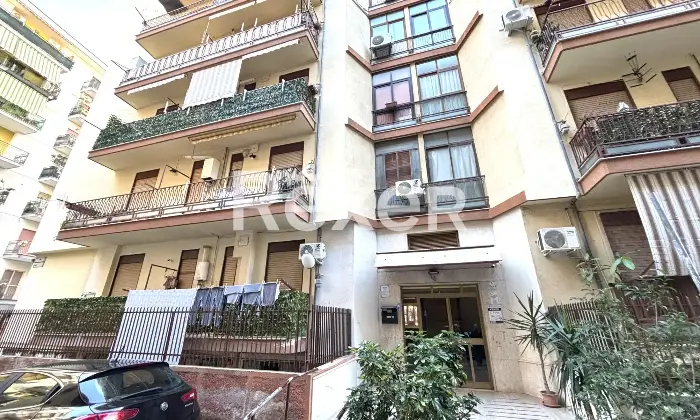 Rexer-Palermo-Appartamento-luminoso-in-zona-centrale-con-balcone-Altro