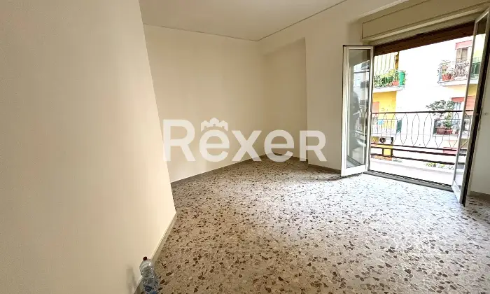 Rexer-Palermo-Appartamento-luminoso-in-zona-centrale-con-balcone-Altro