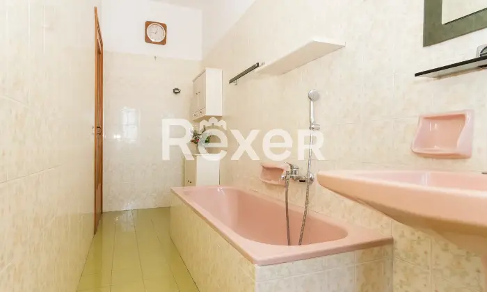 Rexer-Chieri-Casa-semi-indipendente-con-box-e-giardino-privato-Altro