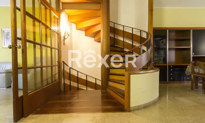 Rexer-Chieri-Casa-semi-indipendente-con-box-e-giardino-privato-Altro