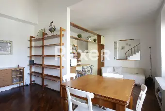 Rexer-Firenze-Ultimo-piano-di-palazzo-depoca-con-terrazza-panoramica-Soggiorno