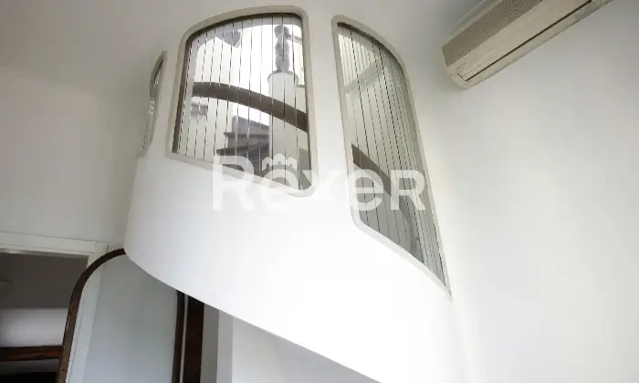 Rexer-Firenze-Ultimo-piano-di-palazzo-depoca-con-terrazza-panoramica-Altro