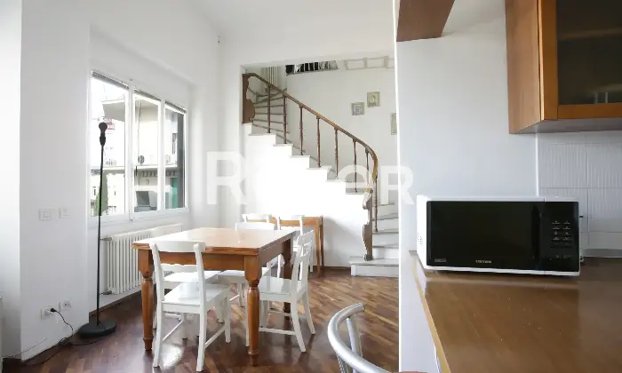 Rexer-Firenze-Ultimo-piano-di-palazzo-depoca-con-terrazza-panoramica-Altro