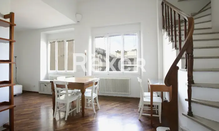 Rexer-Firenze-Ultimo-piano-di-palazzo-depoca-con-terrazza-panoramica-Sala
