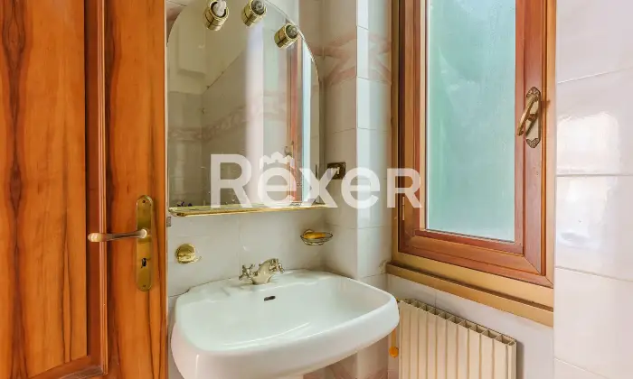 Rexer-Genova-Luminoso-appartamento-Altro