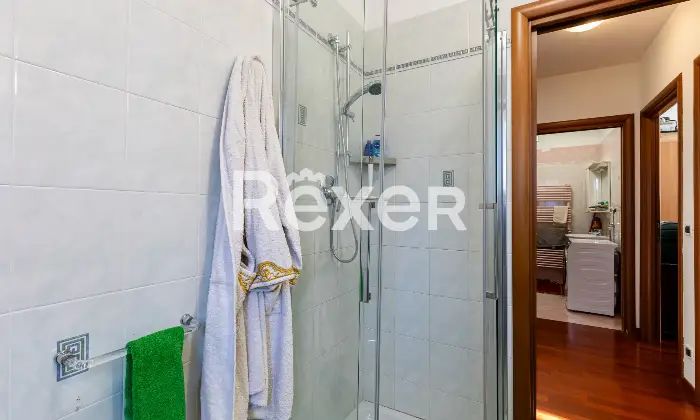 Rexer-Reggio-Emilia-Splendido-trilocale-con-terrazzino-e-box-auto-Altro