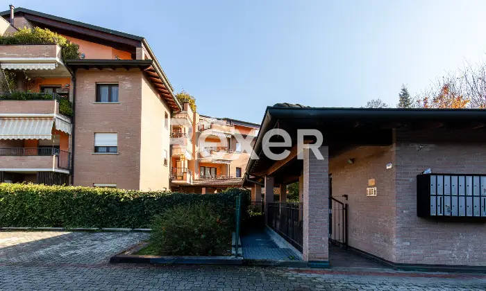 Rexer-Reggio-Emilia-Splendido-trilocale-con-terrazzino-e-box-auto-Altro