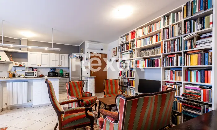 Rexer-Reggio-Emilia-Splendido-trilocale-con-terrazzino-e-box-auto-Altro