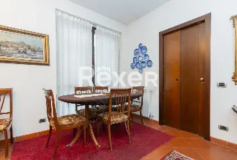 Rexer-Merate-Appartamento-al-piano-terra-con-giardino-taverna-e-box-auto-Altro