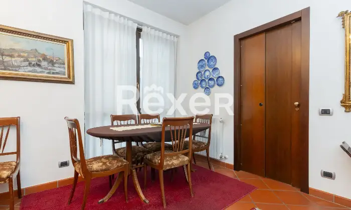 Rexer-Merate-Appartamento-al-piano-terra-con-giardino-taverna-e-box-auto-Altro