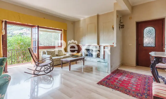 Rexer-Pieve-Ligure-UNICO-APPARTAMENTO-FRA-PIEVE-E-BOGLIASCO-CON-INGRESSO-INDIPENDENTE-GIARDINO-BOX-E-UNICA-VISTA-MARE-Altro