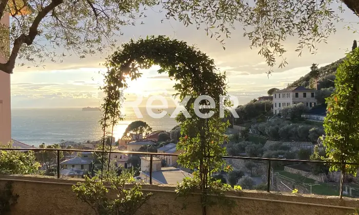 Rexer-Pieve-Ligure-UNICO-APPARTAMENTO-FRA-PIEVE-E-BOGLIASCO-CON-INGRESSO-INDIPENDENTE-GIARDINO-BOX-E-UNICA-VISTA-MARE-Altro