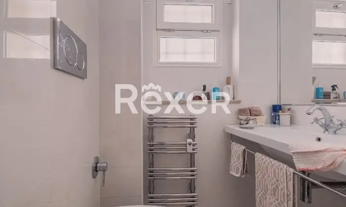 Rexer-Roma-Viale-Di-Villa-Massimo-Nuda-propriet-piano-Altro