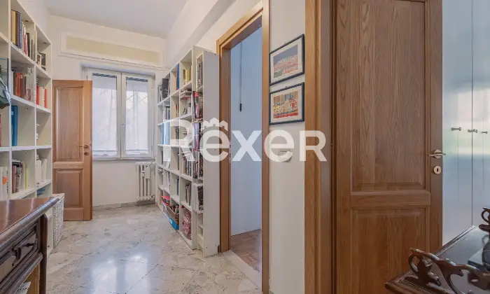 Rexer-Roma-Viale-Di-Villa-Massimo-Nuda-propriet-piano-Altro