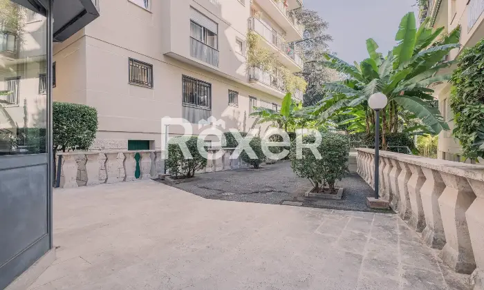 Rexer-Roma-Viale-Di-Villa-Massimo-Nuda-propriet-piano-Altro